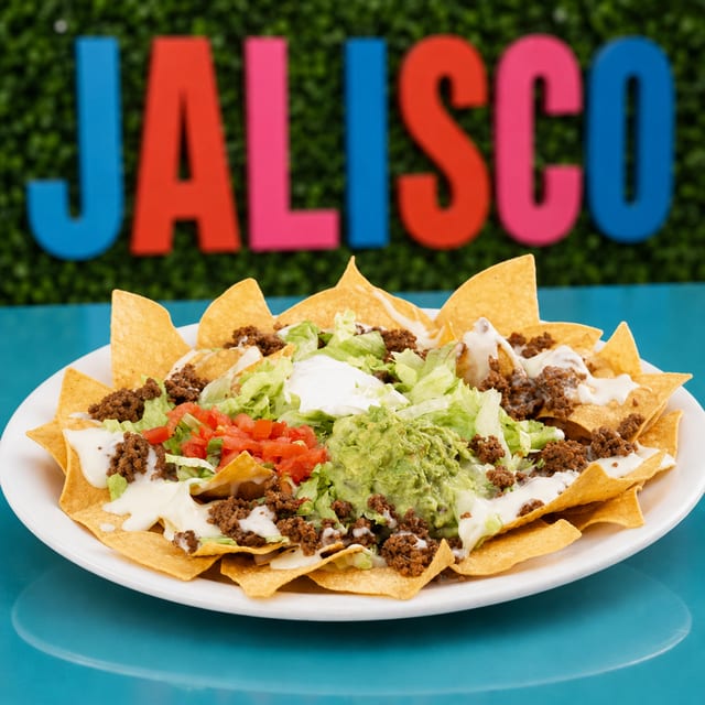 Nachos Con Jalapeno.